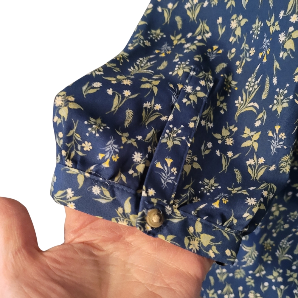 Jach's Girlfriend New York floral blouse - XXL.        J68 - Picture 2 of 10
